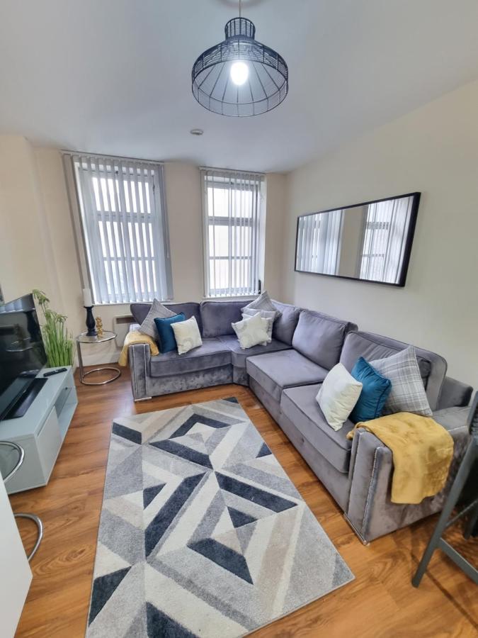 2 Bedroom - City Centre Location - Perfect For Family'S ブラッドフォード エクステリア 写真